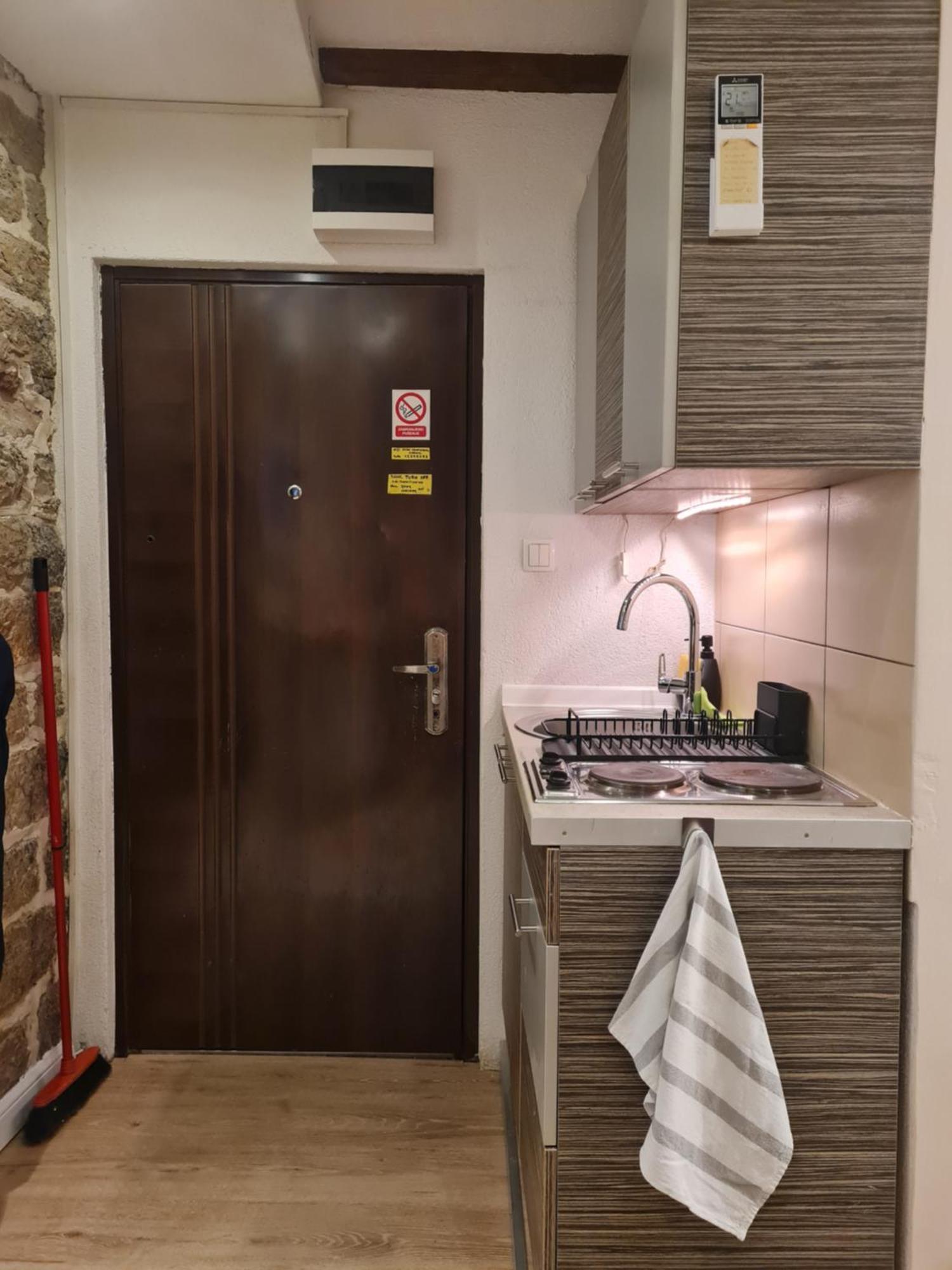 Rooms & Studio Apartments Σίμπενικ Δωμάτιο φωτογραφία