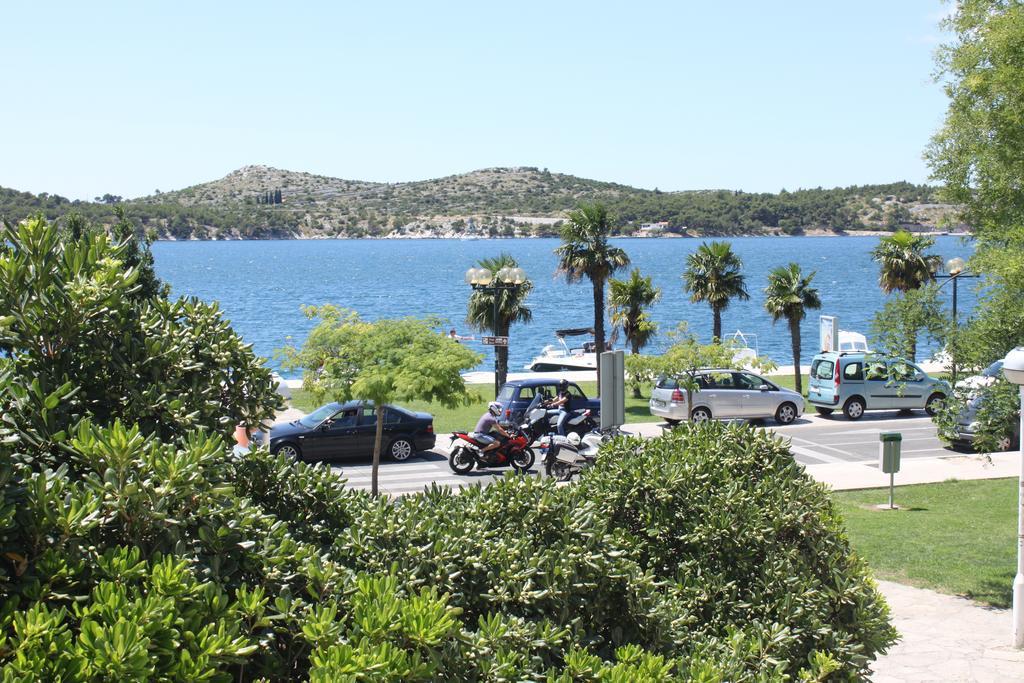Rooms & Studio Apartments Σίμπενικ Εξωτερικό φωτογραφία